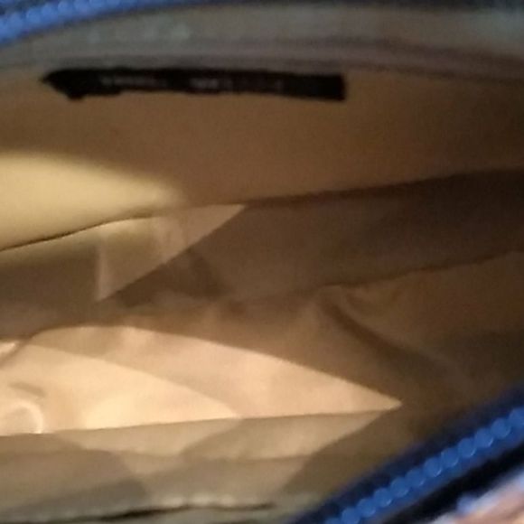 Nine West Black Alligator Design Hand Bag. - Picture 8 of 11